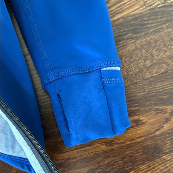 Rabbit running jacket - Picture 2 of 3